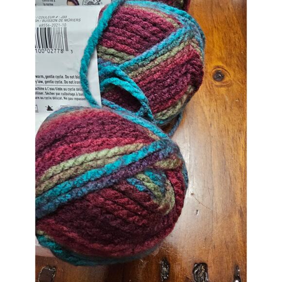 LOOPS AND THREADS MULBERRY BUSH - Picture 4 of 4